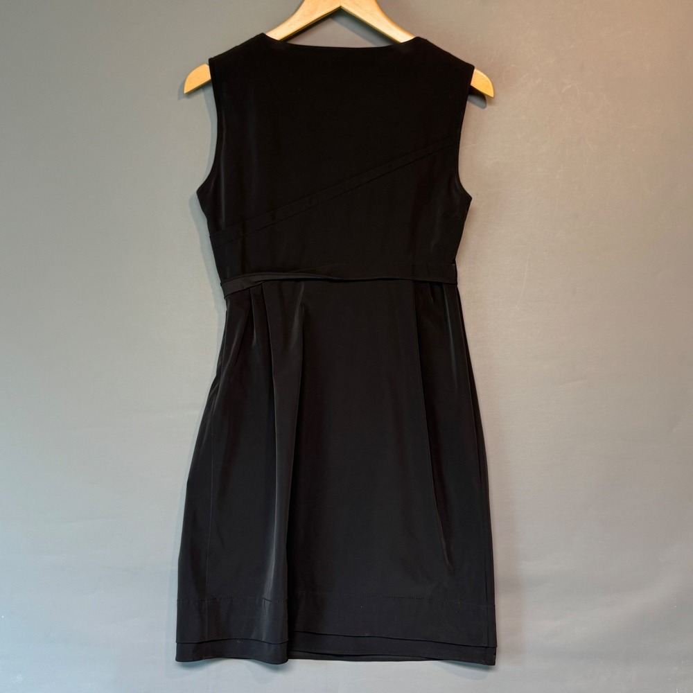 Diane von Furstenberg Neeta Black Faux Wrap Sleeveless Pocket Mini Dress Size 6 - Picture 2 of 7
